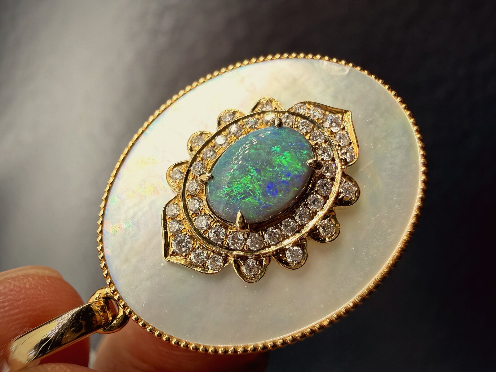 pendants, 04